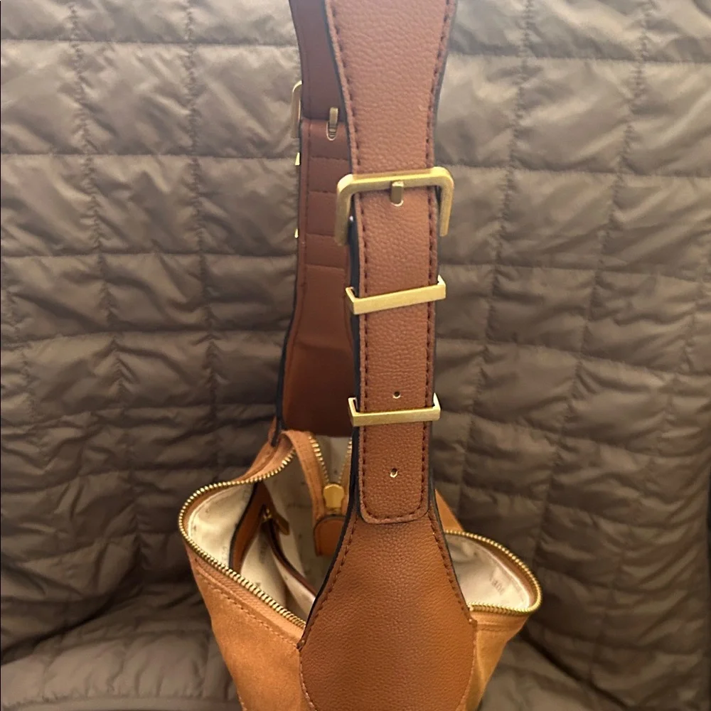 Guess Tan Leather Shoulder Bag - Picture 5 of 7